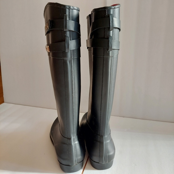 EUC Tommy Hilfiger Women's Coree Rain Boots Rubber Red Knit Fabric lined  Size9 - Picture 3 of 10